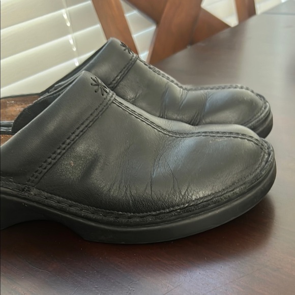 NAOT Womens Black Leather Closed Toe Comfort Mule Wedge Slip On Shoes Size 42 - Picture 2 of 15